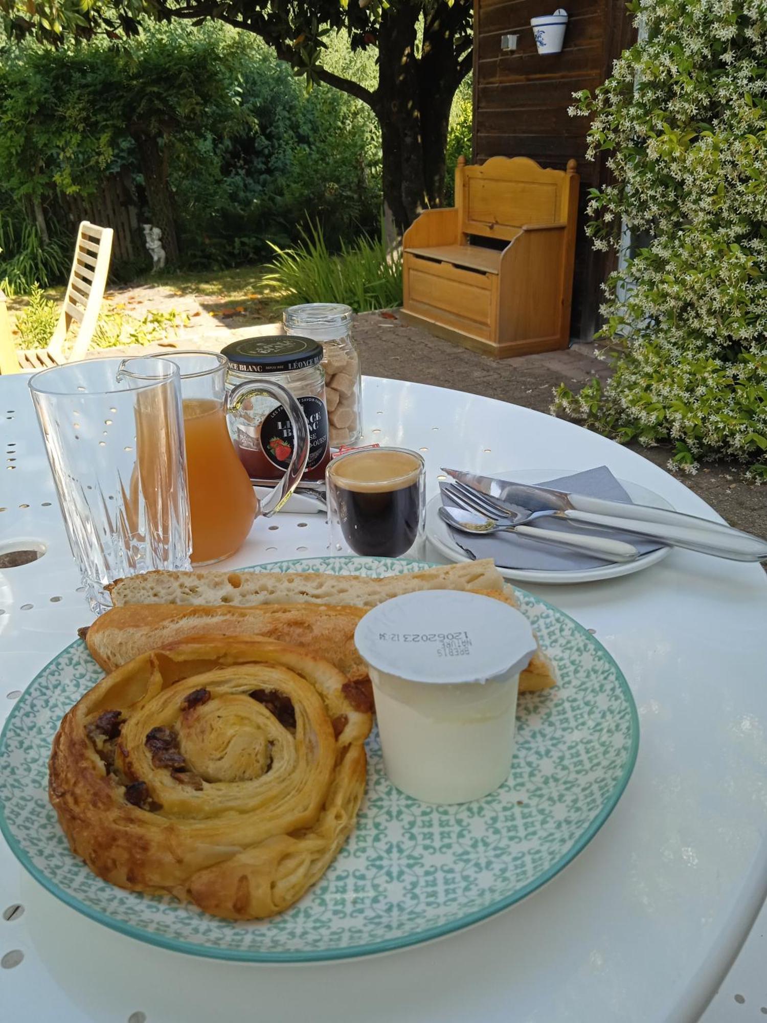 Les Jardins De Mimizan Bed & Breakfast Екстериор снимка