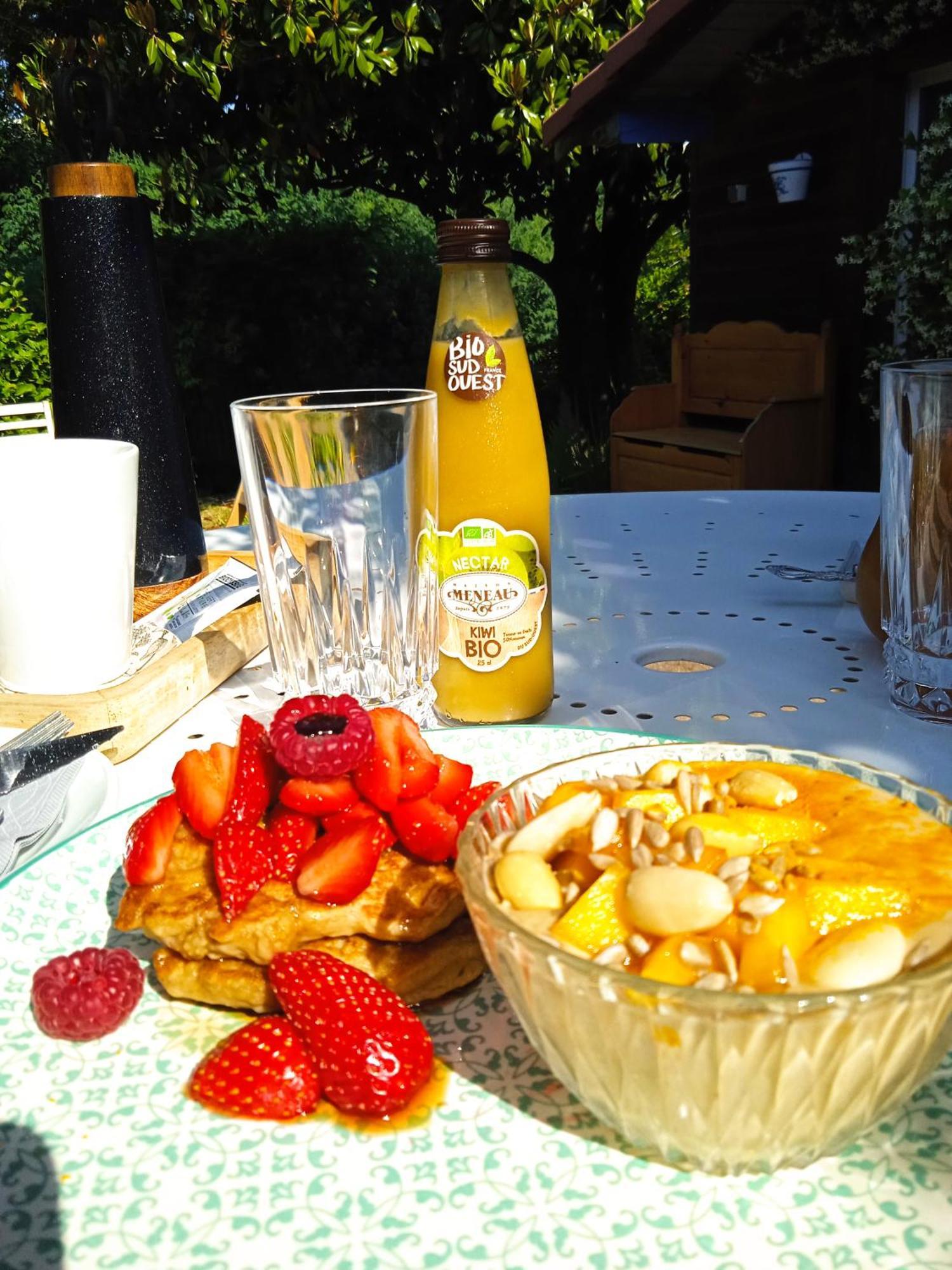 Les Jardins De Mimizan Bed & Breakfast Екстериор снимка